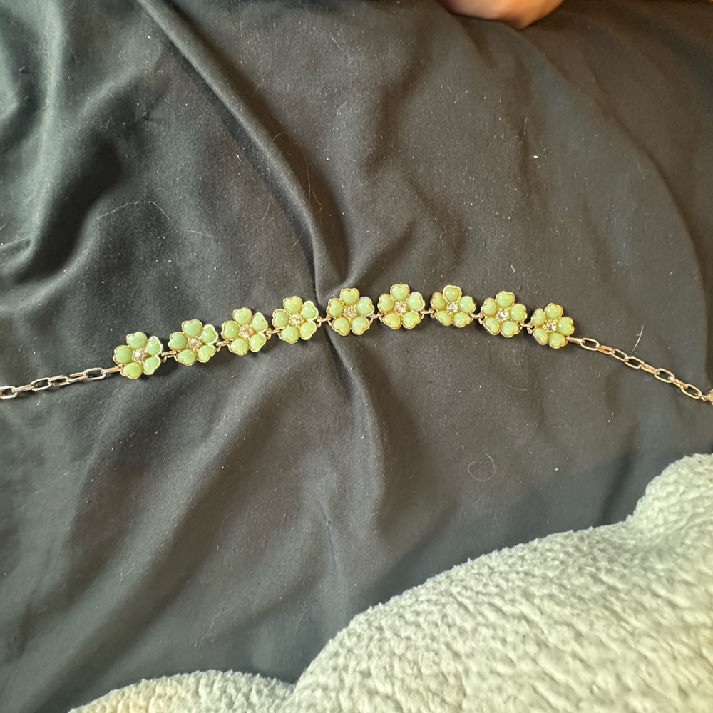 flower necklace